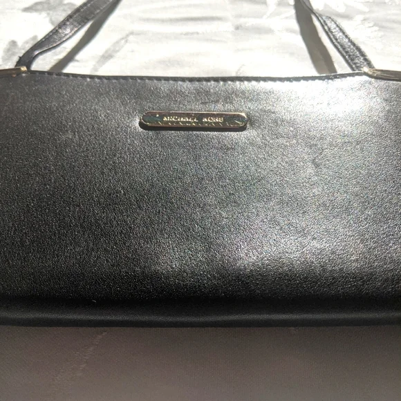Michael Kors Black Soft Leather Evening Purse. Built in wallet inside.  Like New - Picture 3 of 7